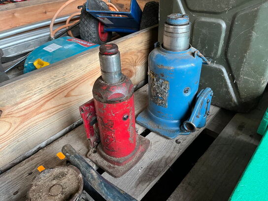 Indholdet på pallen