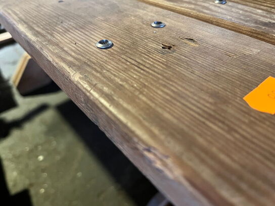 2 stk. bænke og net