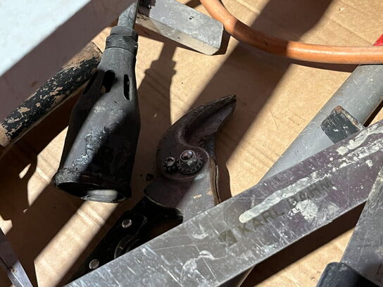 Indholdet på pallen