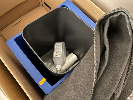 4 stk. kasser med indhold