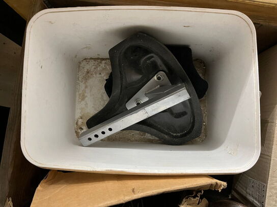 Indholdet på pallen