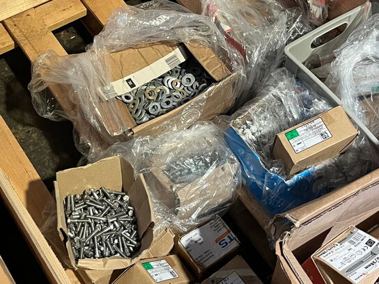 Indholdet på pallen