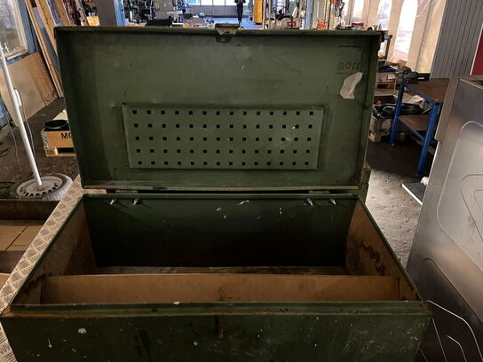 Stor ALU-transportkasse samt 3 mindre transportkassser