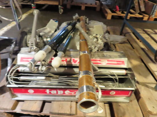 Indholdet på pallen