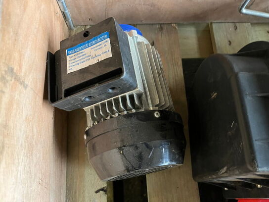 Indholdet på pallen