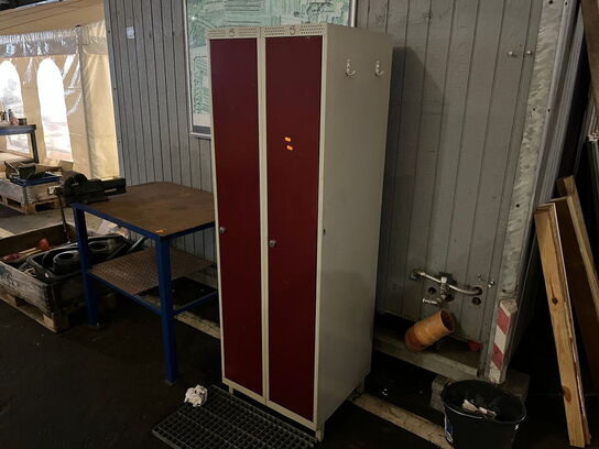 Garderobeskab 