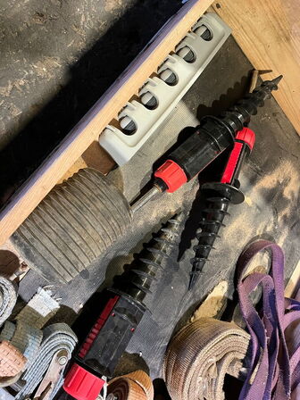 Indholdet på pallen