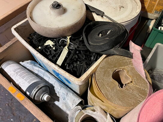 Indholdet på pallen