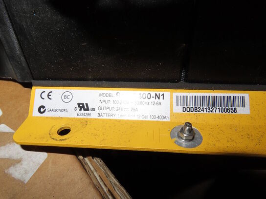 7 stk. el-motorer KPL N/6452A samt lader