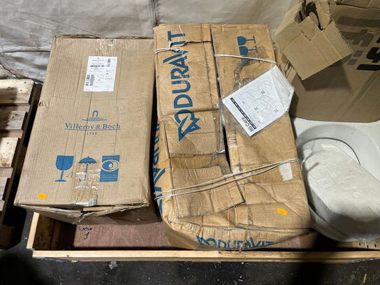 1 stk. toilet, samt 2 stk. toiletkummer til væghængt toilet