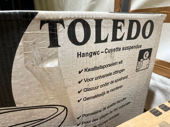 Toiletkumme til væghængt toilet samt vask