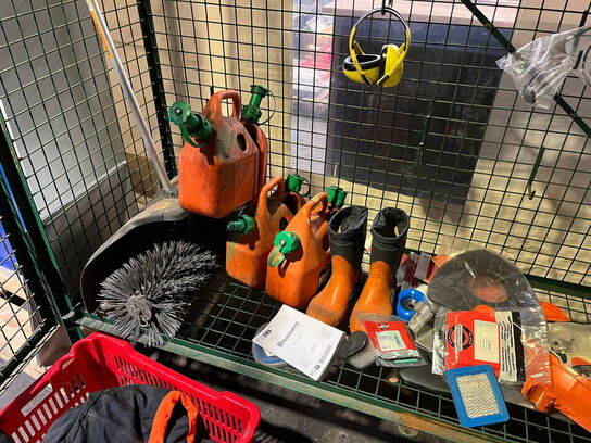 Sikringsbur med indhold