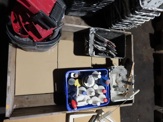 Indholdet på pallen