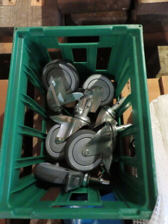 Indholdet på pallen