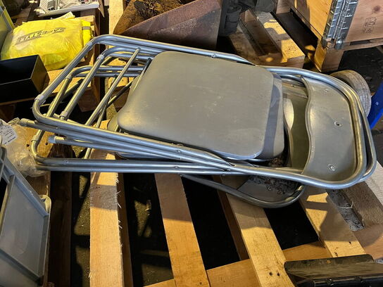 Indholdet på pallen