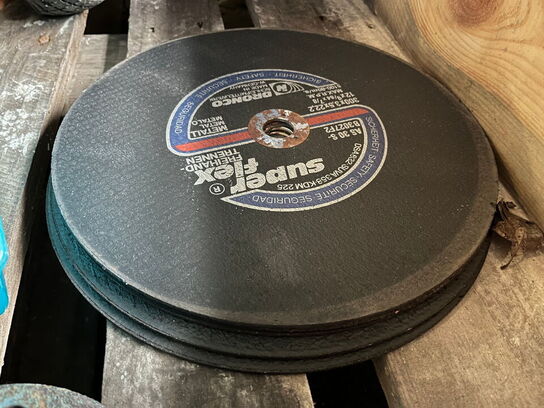 Indholdet på pallen