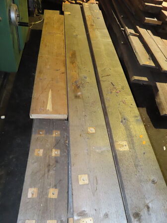 Genbrugstræ, rester af spærtræ mm. 