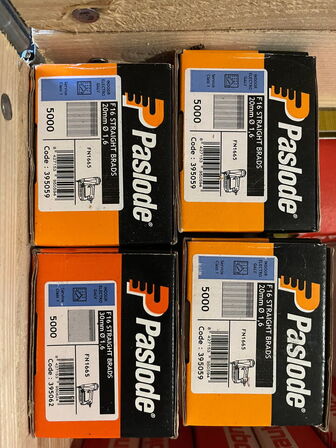 Indholdet på pallen