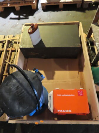 Indholdet på pallen