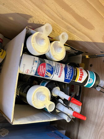 Indholdet på pallen