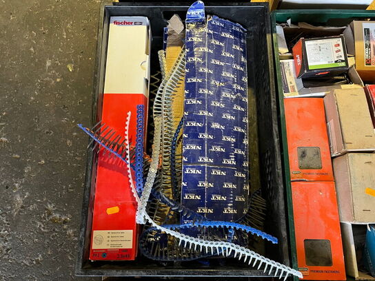 Indholdet på pallen