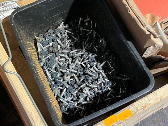 Indholdet på pallen