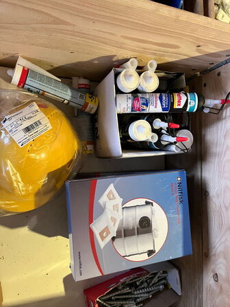 Indholdet på pallen