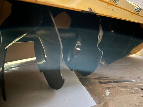 Sneslynge til fejemaskine 