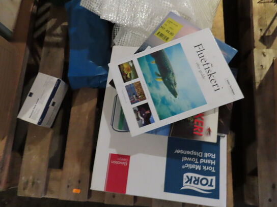 Indholdet på pallen