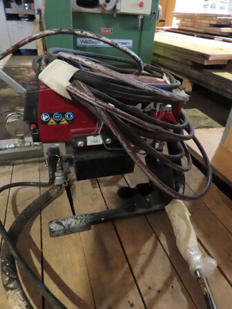 Malersprøjte, TITAN IMPACT 440 samt 2 stk. spænder