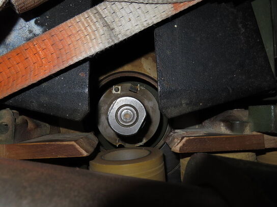 Fræser med fremfører, UNIVER SF 900 og fremfører 508