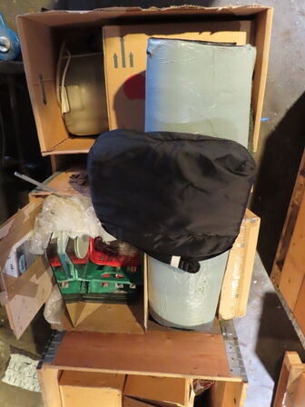 Indholdet på pallen