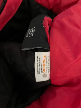 1 kasse med arbejdstøj