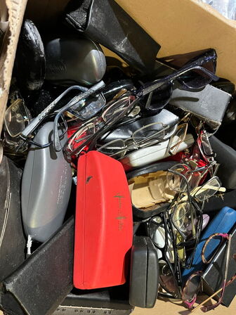 7 stk. kasser med brugte briller