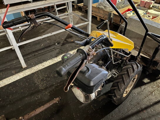 Redskabsbærer, TEXAS PRO TRAC 700,  med kost og skrabeblad