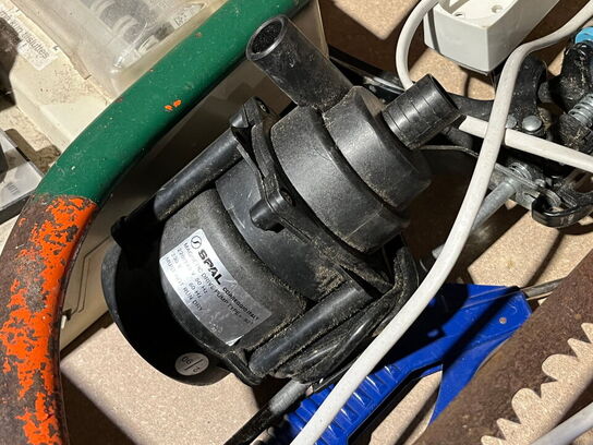 Indholdet på pallen