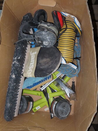 Indholdet på pallen