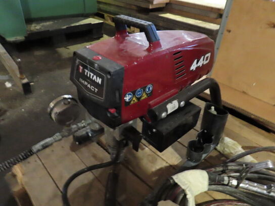 Malersprøjte, TITAN IMPACT 440 samt 2 stk. spænder