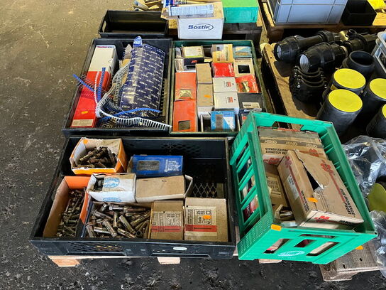 Indholdet på pallen