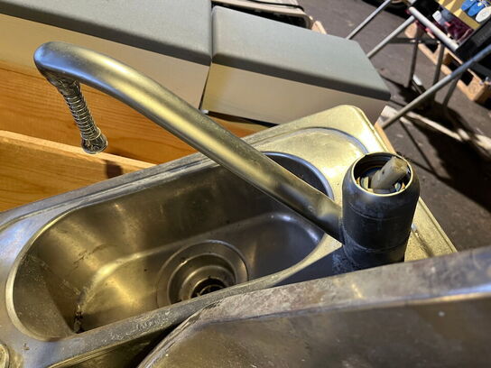 Indholdet på pallen