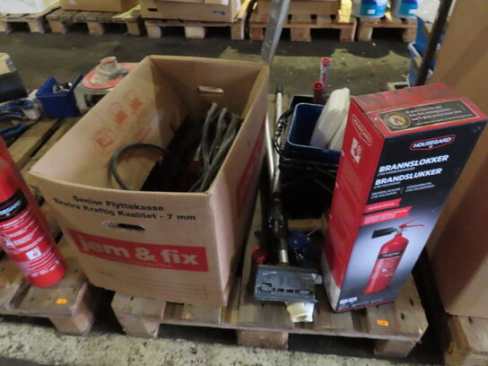 Indholdet på pallen