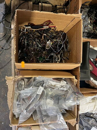 7 stk. kasser med brugte briller