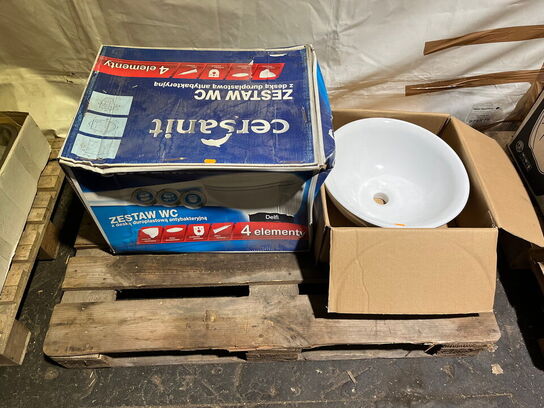 Toiletkumme til væghængt toilet samt vask