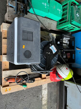 Indholdet på pallen