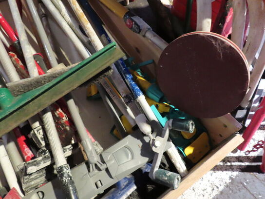 Indholdet på pallen