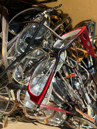 7 stk. kasser med brugte briller