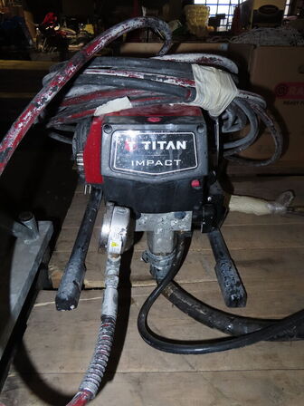 Malersprøjte, TITAN IMPACT 440 samt 2 stk. spænder