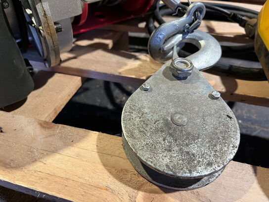 Indholdet på pallen