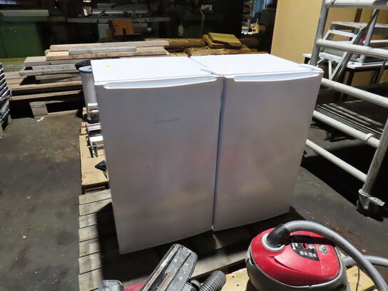 2 stk. køleskabe, SCANMESTIC WKS 112