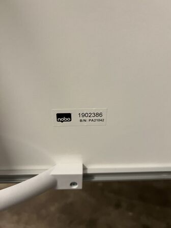 Whiteboard NOBO på hjul